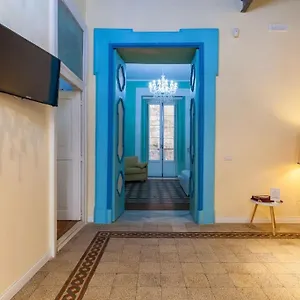 Apartment Duomo184, Naples