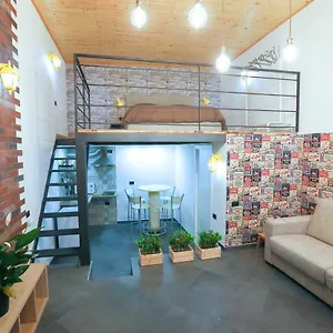 Apartment Santa Chiara Maison, Naples